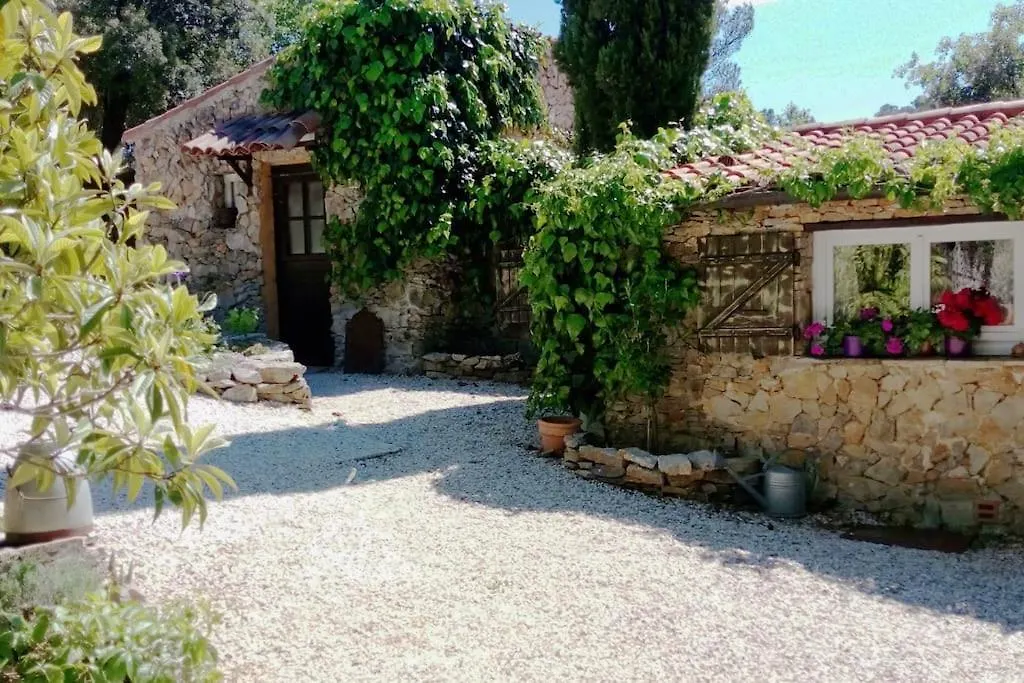 Villa Les Jardins D'Isa Tourves 0*,